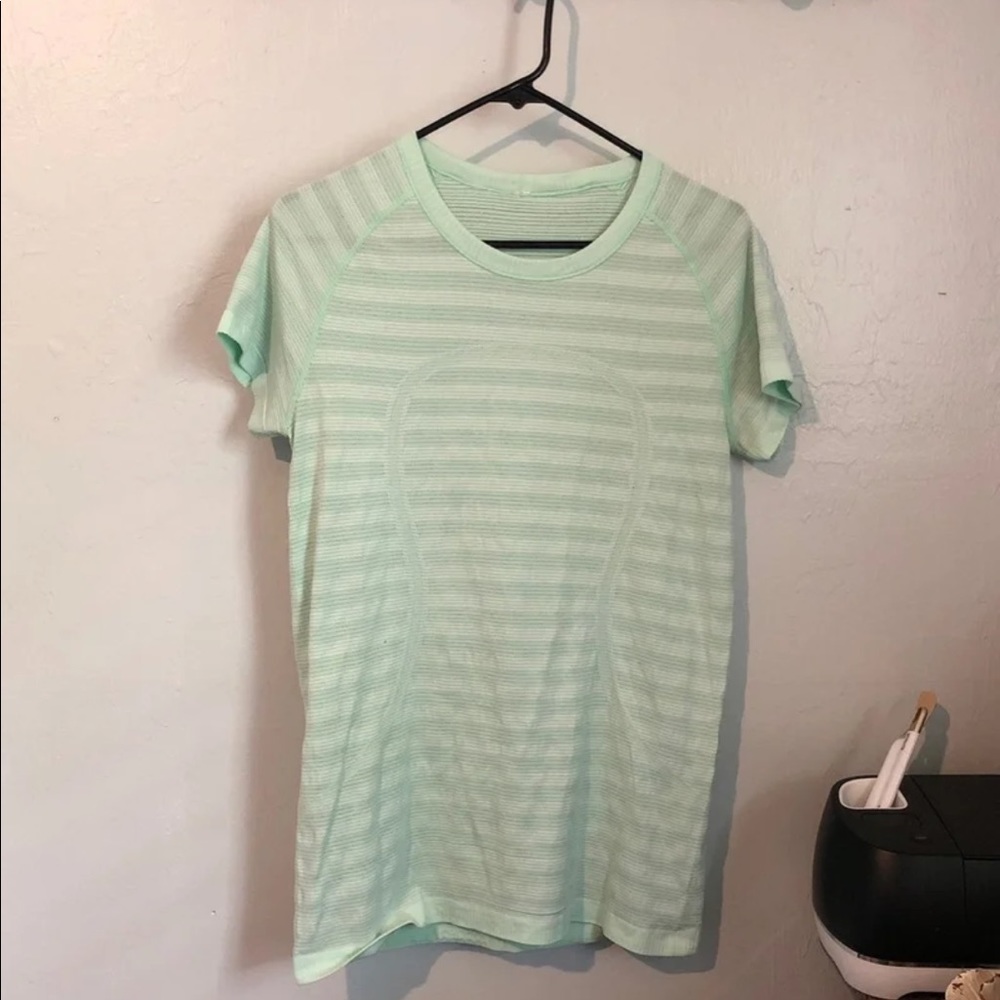 Lululemon swiftly tech top